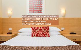 The Club Motel And Apartments